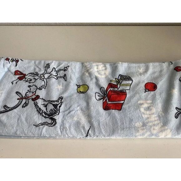 The Grinch Blanket Christmas Soft Throw Oversized 50X70” Dr Seuss Max Cindy Lou - Picture 9 of 11